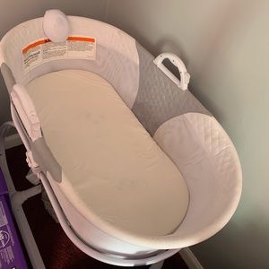 Delta Children’s Bassinet